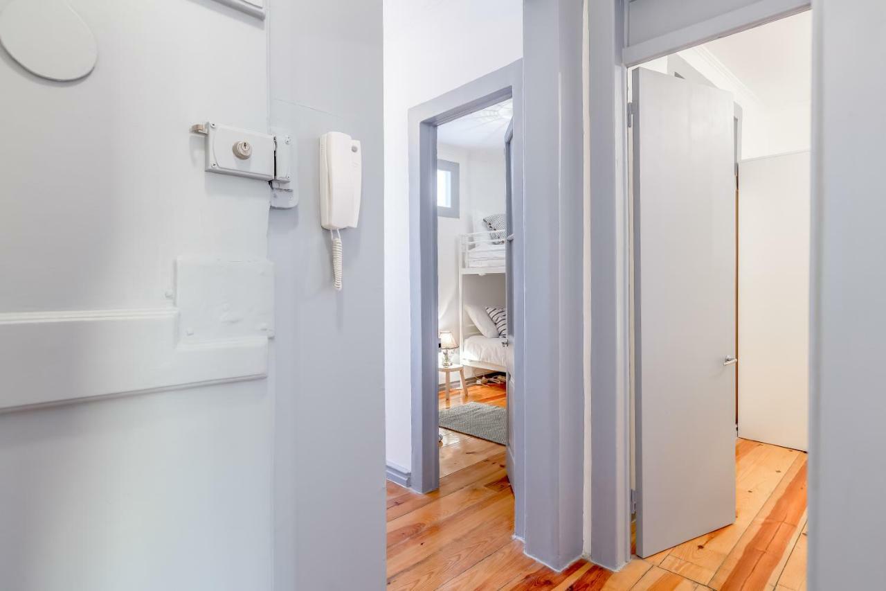 Alfama Spacious And Central Amazing Apartment, By Timecooler Lisbona Esterno foto